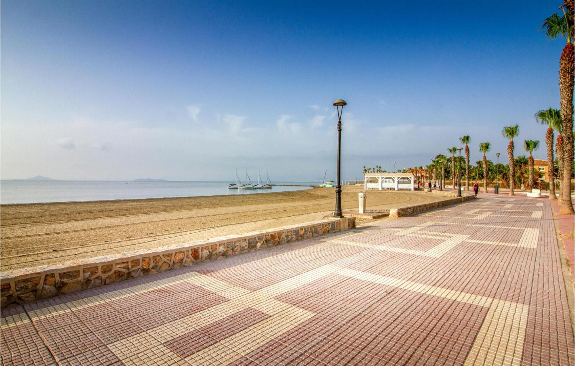 Lovely Apartment In Los Alcazares With Kitchen Exteriér fotografie