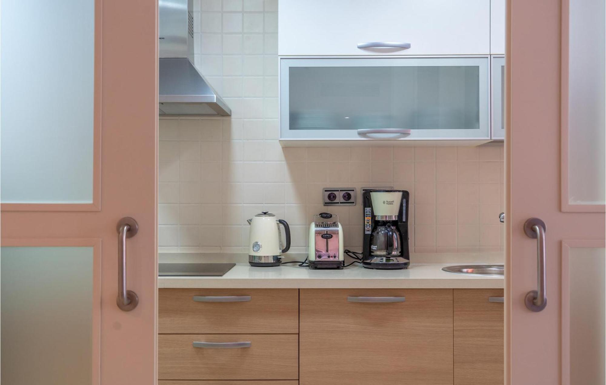 Lovely Apartment In Los Alcazares With Kitchen Exteriér fotografie